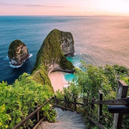 Nusa Penida , Bali